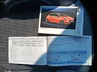 Peugeot 208 1.2 turbo allure 2015 | gv-650-j - afbeelding 24 van  31