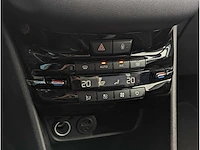 Peugeot 208 1.2 turbo style car 2015 | 8-zjb-97 - afbeelding 15 van  26