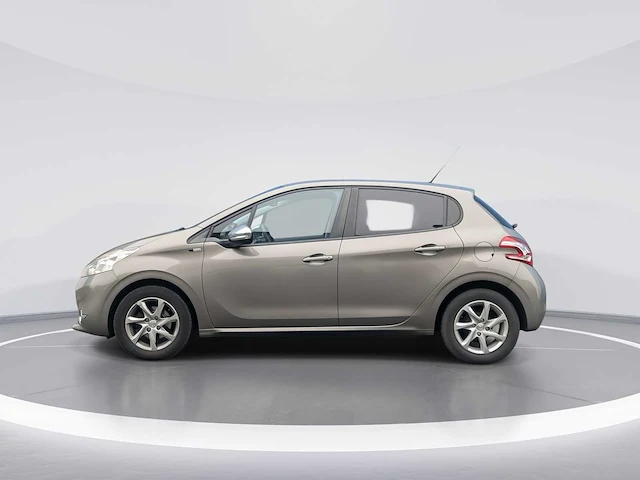Peugeot 208 1.2 turbo style car 2015 | 8-zjb-97 - afbeelding 12 van  26