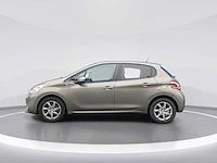 Peugeot 208 1.2 turbo style car 2015 | 8-zjb-97 - afbeelding 12 van  26