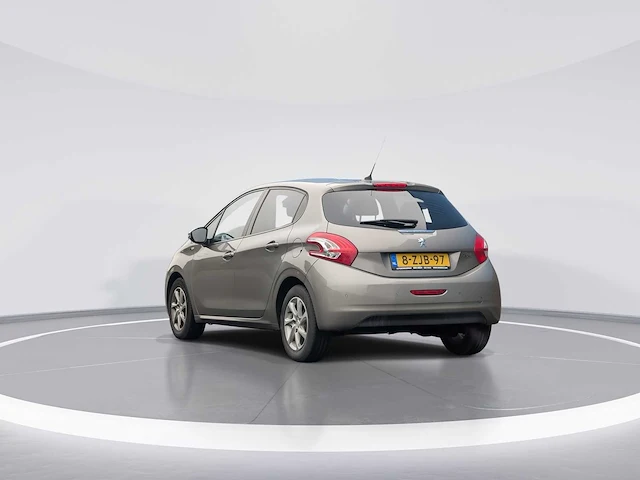 Peugeot 208 1.2 turbo style car 2015 | 8-zjb-97 - afbeelding 20 van  26