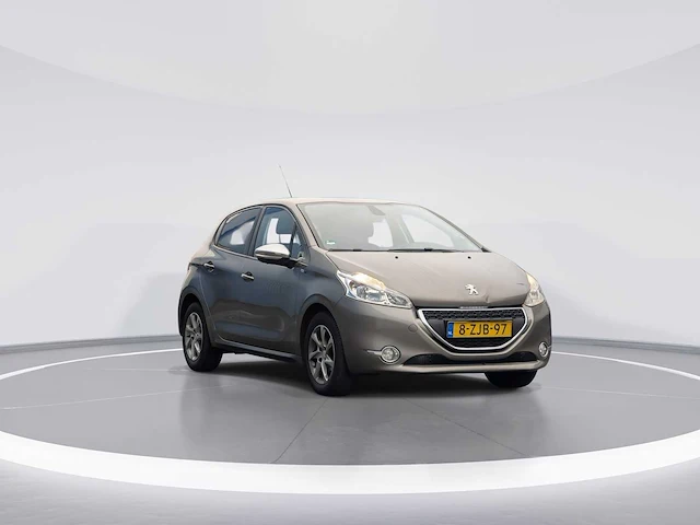 Peugeot 208 1.2 turbo style car 2015 | 8-zjb-97 - afbeelding 24 van  26
