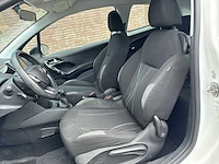 Peugeot 208 1.2 vti active - 2012 | 20-xvh-7 - afbeelding 2 van  26