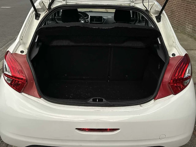 Peugeot 208 1.2 vti active - 2012 | 20-xvh-7 - afbeelding 15 van  26