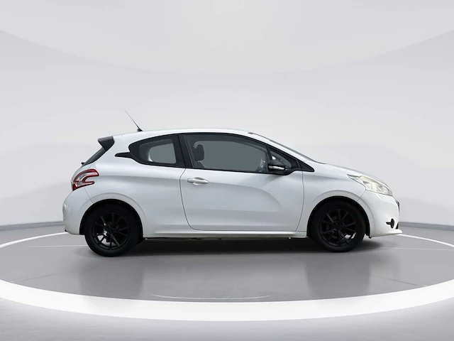 Peugeot 208 1.2 vti active - 2012 | 20-xvh-7 - afbeelding 26 van  26