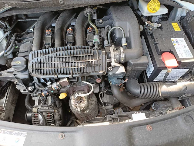 Peugeot 208 1.2 vti active , 63-xsg-6 - afbeelding 18 van  21