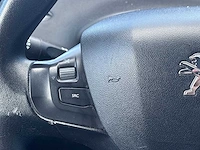 Peugeot 208 1.2 vti active car 2012 | 84-xzz-3 - afbeelding 7 van  24
