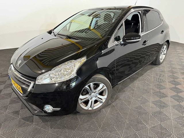 Peugeot 208 1.2 vti allure, 4-svg-44 - afbeelding 1 van  13
