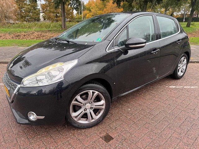 Peugeot 208 1.2 vti blue lease , 5-kjs-46 - afbeelding 1 van  16
