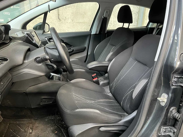 Peugeot 208 1.2 vti blue lease 82pk 2012, 29-xtp-8 - afbeelding 27 van  39