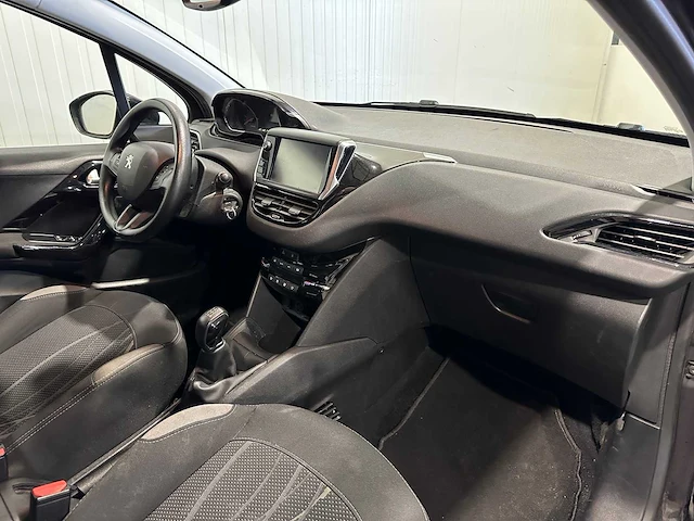 Peugeot 208 1.2 vti envy 6-txt-04 - afbeelding 3 van  24