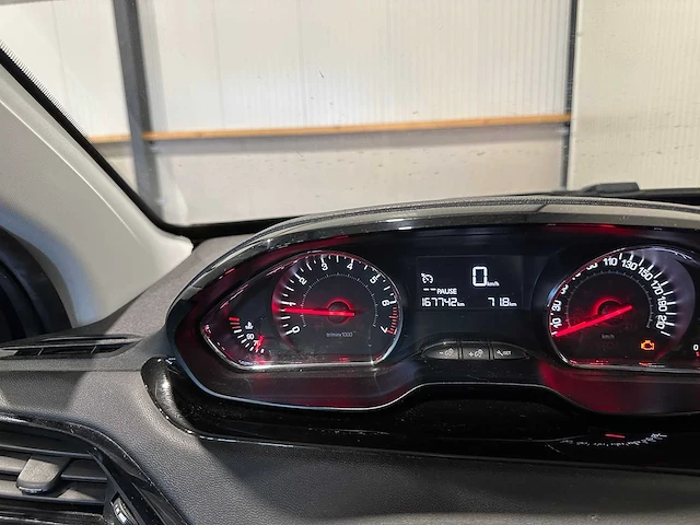 Peugeot 208 1.2 vti envy 6-txt-04 - afbeelding 8 van  24