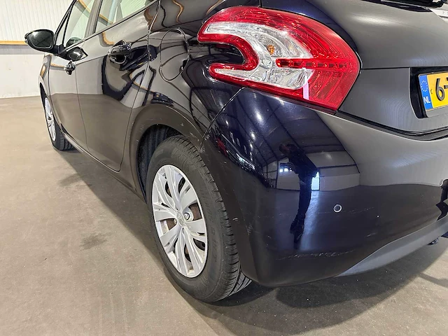 Peugeot 208 1.2 vti envy 6-txt-04 - afbeelding 17 van  24