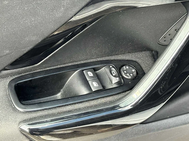 Peugeot 208 1.2 vti sport - 2012 | 20-xvh-7 - afbeelding 4 van  26