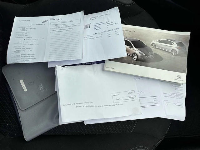 Peugeot 208 1.2 vti sport - 2012 | 20-xvh-7 - afbeelding 19 van  26