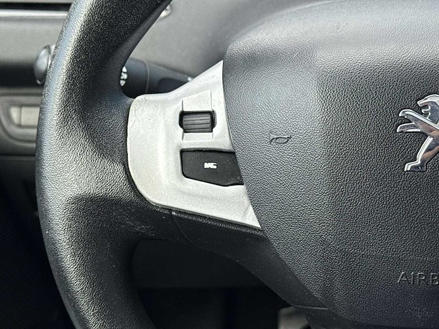 Peugeot 208 1.2 vti sport - 2012 | 20-xvh-7 - afbeelding 8 van  26
