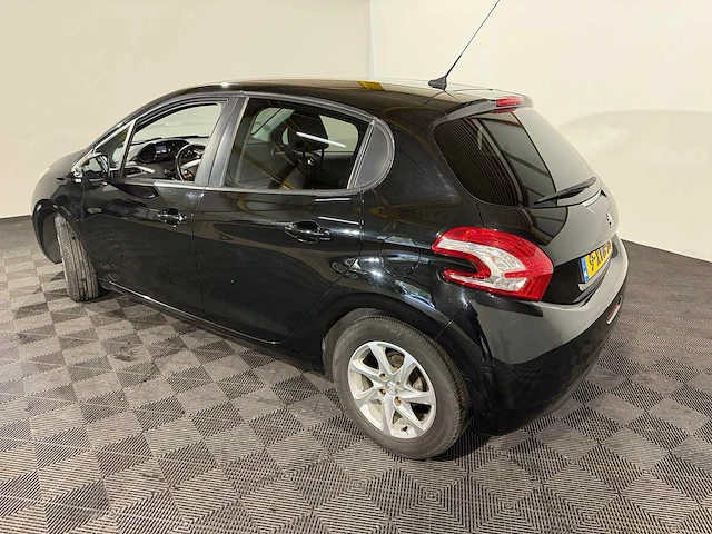 Peugeot 208 1.2 vti style, 9-xvb-78 - afbeelding 9 van  16
