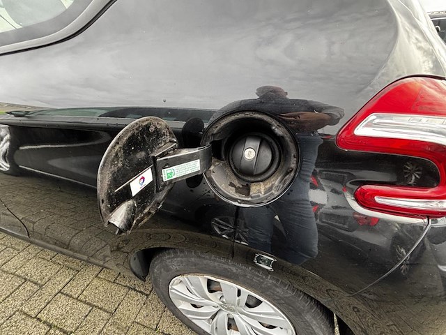 Peugeot 208 1.2i active, 2014 - afbeelding 14 van  33