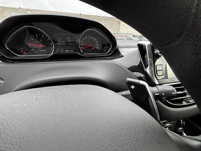 Peugeot 208 1.2i active stt etg 82 at, 2014 - afbeelding 8 van  31
