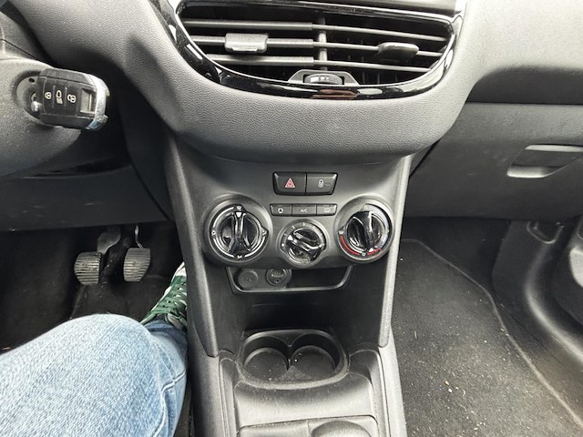 Peugeot 208 1.2i puretech active, 2016 - afbeelding 5 van  33