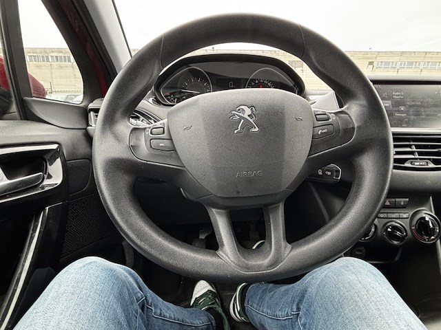 Peugeot 208 1.2i puretech active, 2016 - afbeelding 8 van  33