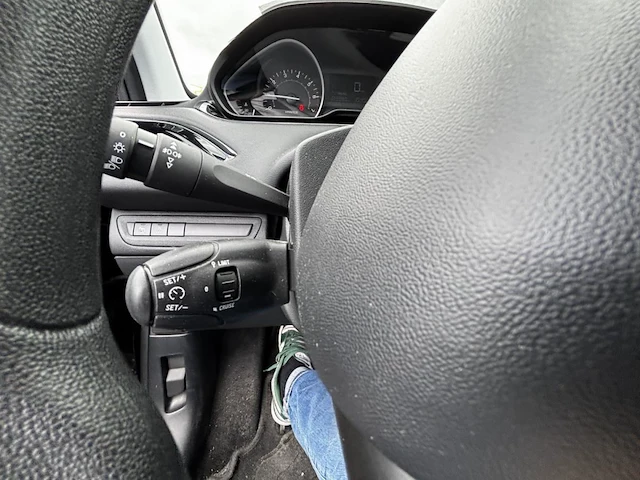 Peugeot 208 1.2i puretech active,2015 - afbeelding 7 van  38