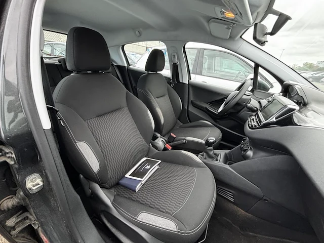 Peugeot 208 1.2i puretech active,2015 - afbeelding 14 van  38