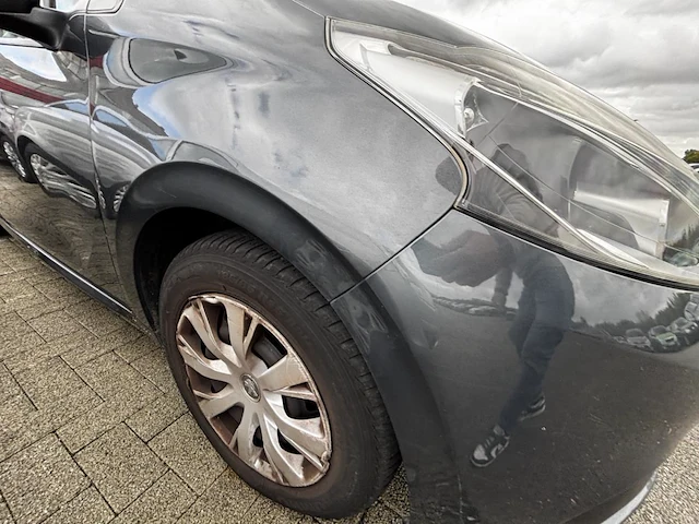 Peugeot 208 1.2i puretech active,2015 - afbeelding 20 van  38
