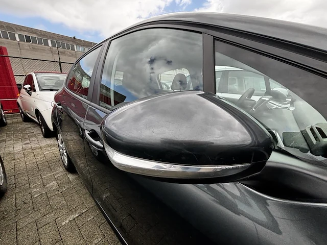 Peugeot 208 1.2i puretech active,2015 - afbeelding 22 van  38