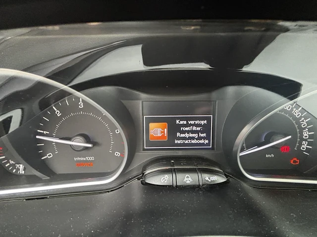 Peugeot 208 1.4 hdi active, 2013 - afbeelding 3 van  35