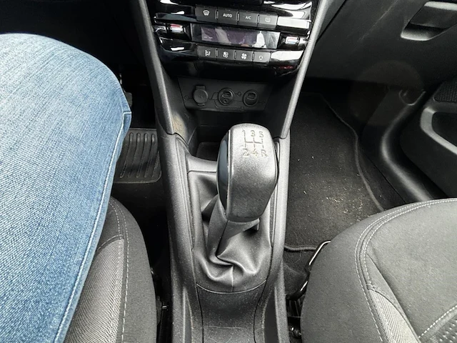 Peugeot 208 1.4 hdi active, 2013 - afbeelding 10 van  35