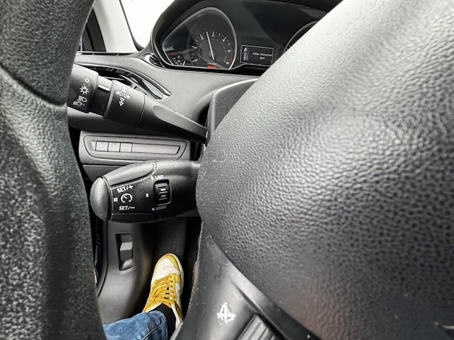 Peugeot 208 1.4 hdi active, 2013 - afbeelding 14 van  35