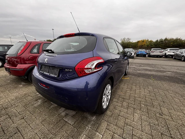 Peugeot 208 1.4 hdi active, 2013 - afbeelding 31 van  35