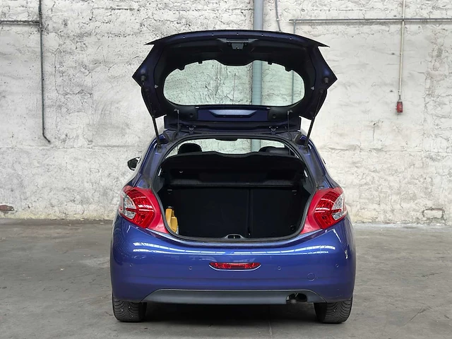 Peugeot 208 1.4 vti allure 95pk 2012, 31-xvb-3 - afbeelding 24 van  37