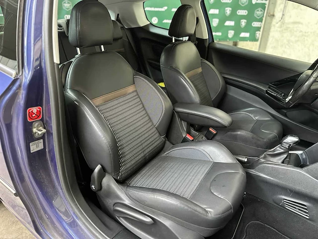 Peugeot 208 1.4 vti allure 95pk 2012, 31-xvb-3 - afbeelding 29 van  37
