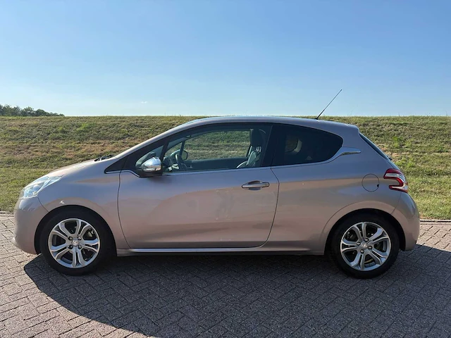 Peugeot 208 1.4 vti allure , 99-xrt-6 - afbeelding 14 van  27
