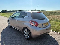 Peugeot 208 1.4 vti allure , 99-xrt-6 - afbeelding 21 van  27