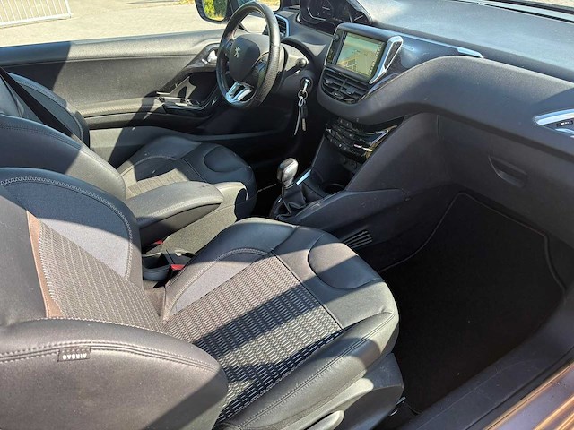 Peugeot 208 1.4 vti allure , 99-xrt-6 - afbeelding 5 van  27