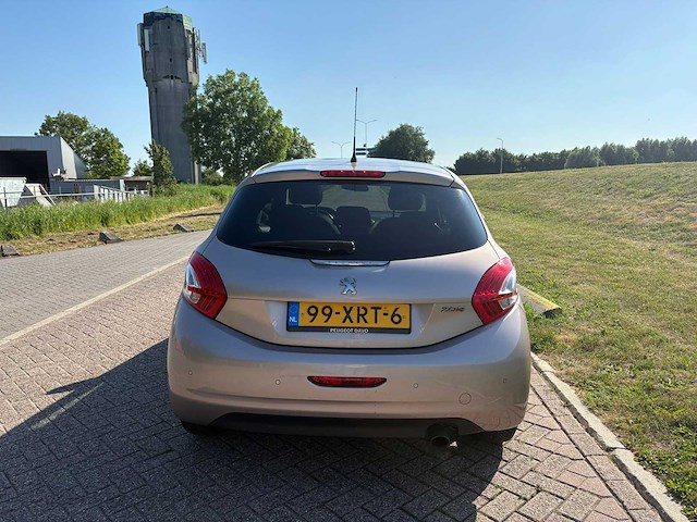 Peugeot 208 1.4 vti allure , 99-xrt-6 - afbeelding 13 van  27