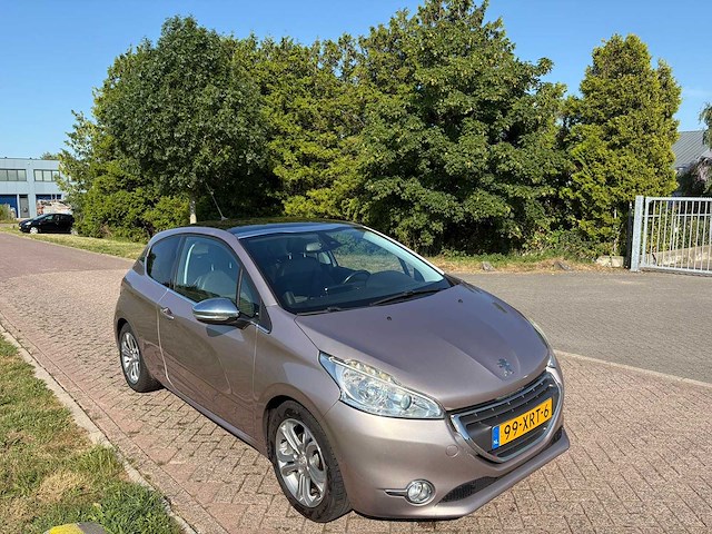 Peugeot 208 1.4 vti allure , 99-xrt-6 - afbeelding 12 van  27