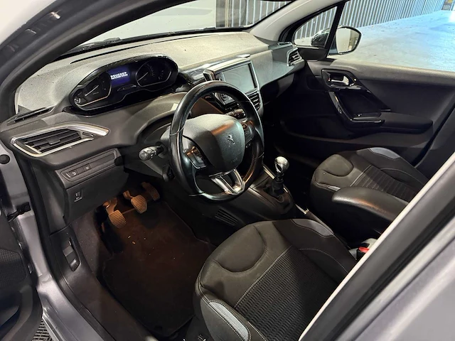 Peugeot 208 1.5 b.hdi bl. allure, r-049-bt - afbeelding 3 van  16