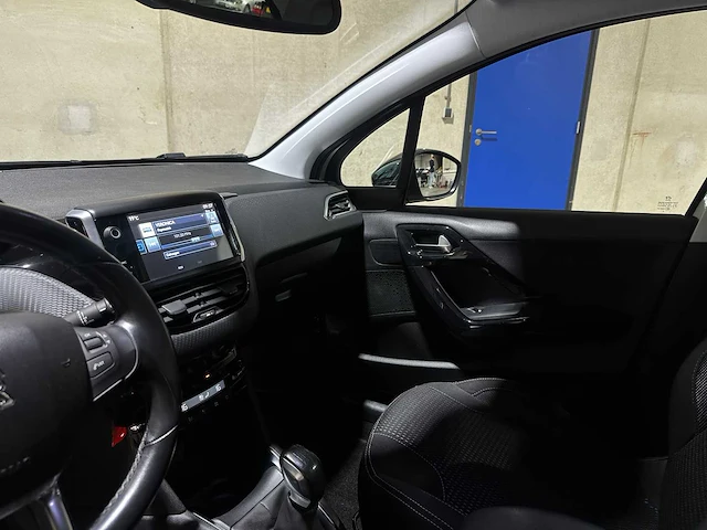 Peugeot 208 1.6 bluehdi blue lease premium 99pk 2015, hs-789-p - afbeelding 11 van  40