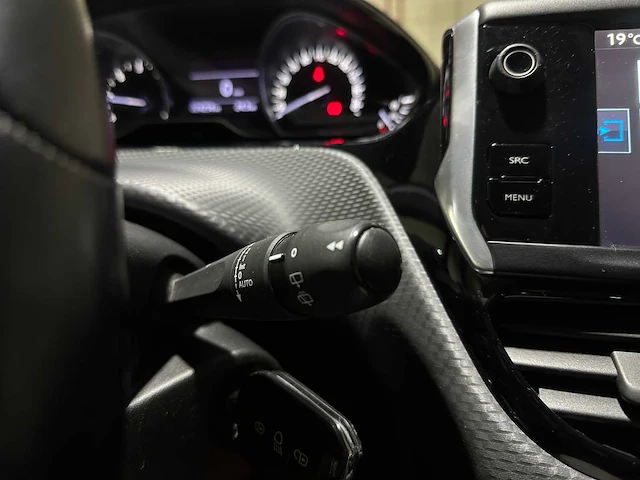 Peugeot 208 1.6 bluehdi blue lease premium 99pk 2015, hs-789-p - afbeelding 16 van  40
