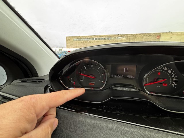 Peugeot 208 1.6 e-hdi active stt, 2014 - afbeelding 2 van  39