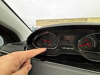 Peugeot 208 1.6 e-hdi active stt, 2014 - afbeelding 2 van  39