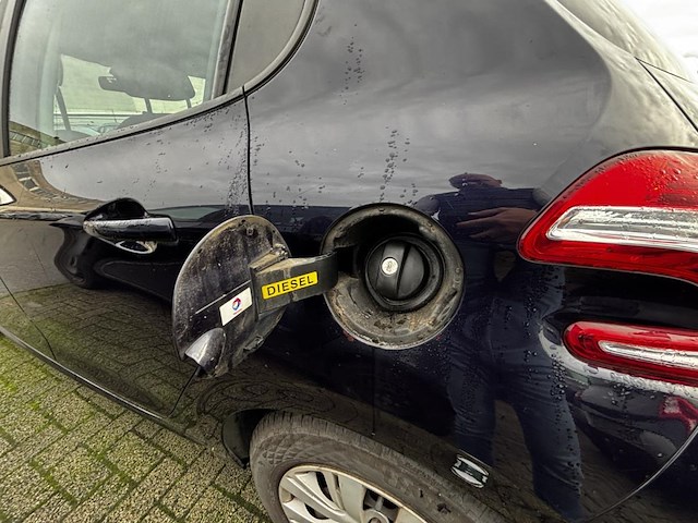 Peugeot 208 1.6 e-hdi active stt, 2014 - afbeelding 14 van  39