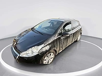 Peugeot 208 1.6 e-hdi style car 2014 | 1-ttn-32 - afbeelding 1 van  7