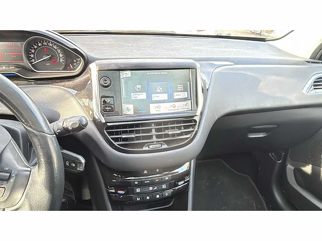 Peugeot 208 1.6 e-hdi style car 2014 | 1-ttn-32 - afbeelding 7 van  7