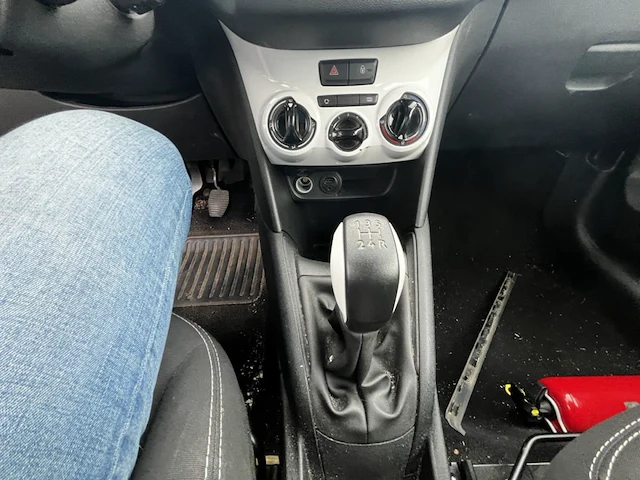 Peugeot 208, 2014 - afbeelding 2 van  28