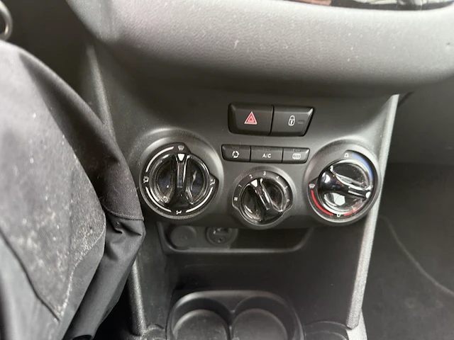 Peugeot 208 active,2016 - afbeelding 2 van  33